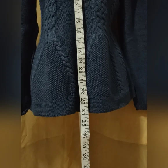 NWT (never worn) Women's CUPIO pullover navy sweater. Size Medium - Picture 2 of 5